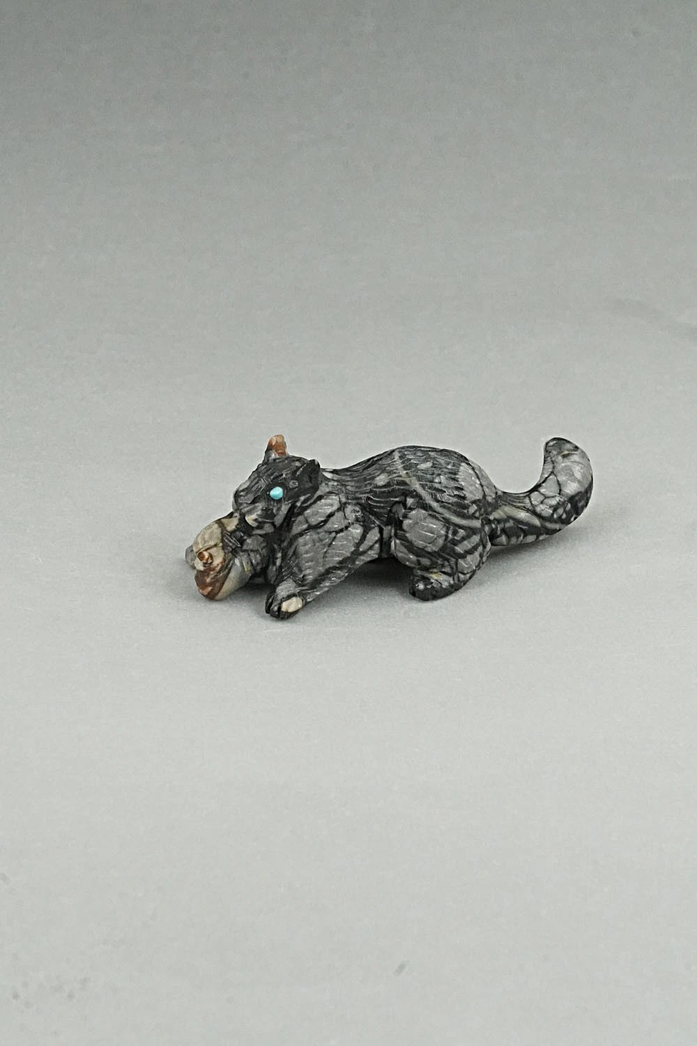 Mountain Lion Zuni Fetish Carving - Lance Cheama