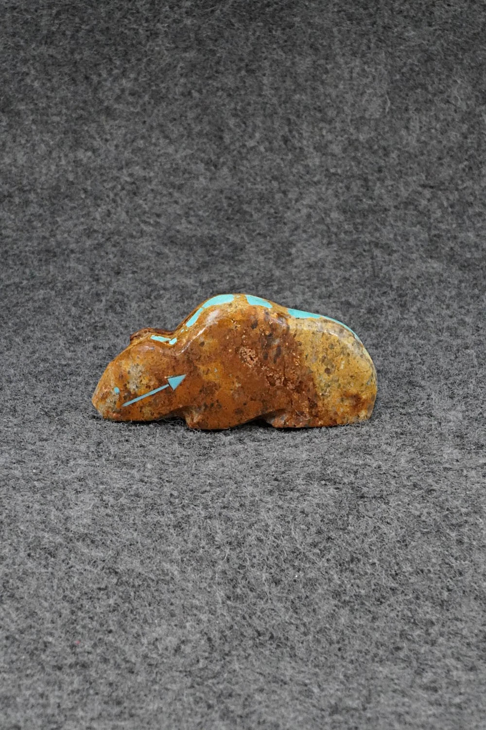 Bear Zuni Fetish Carving - Abby Quam Panteah