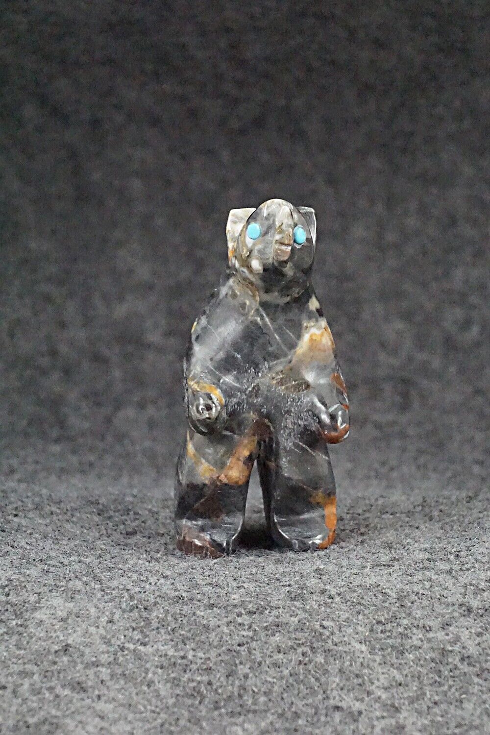 Bear Zuni Fetish Carving - Ronnie Lunasee