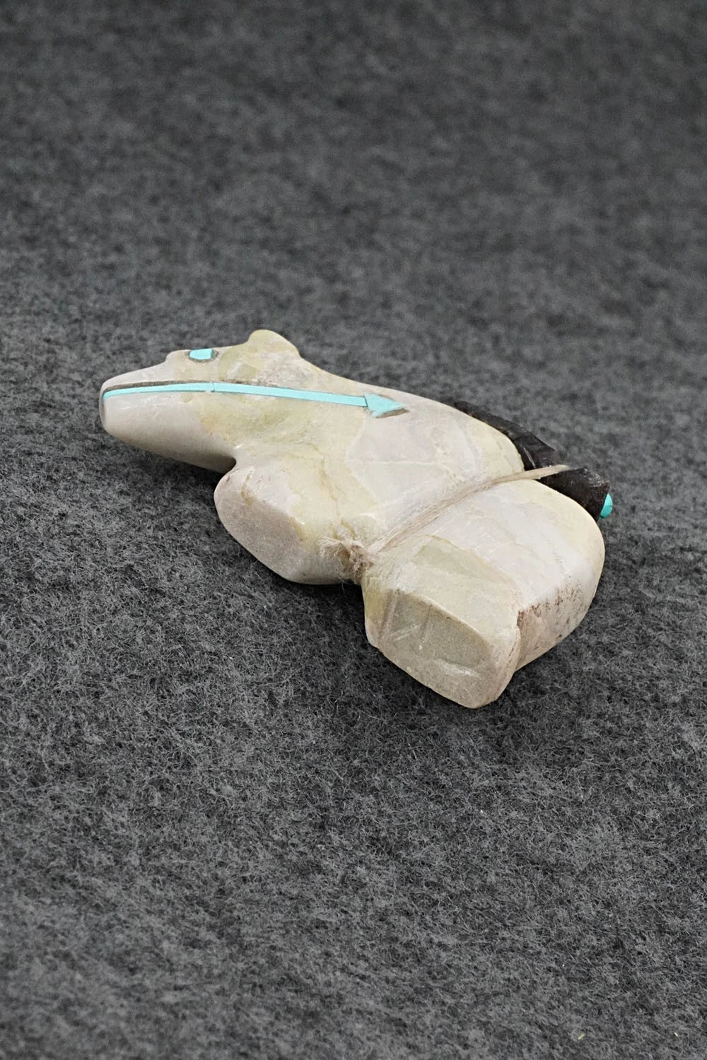 Bear Zuni Fetish Carving - Donovan Laiwakete