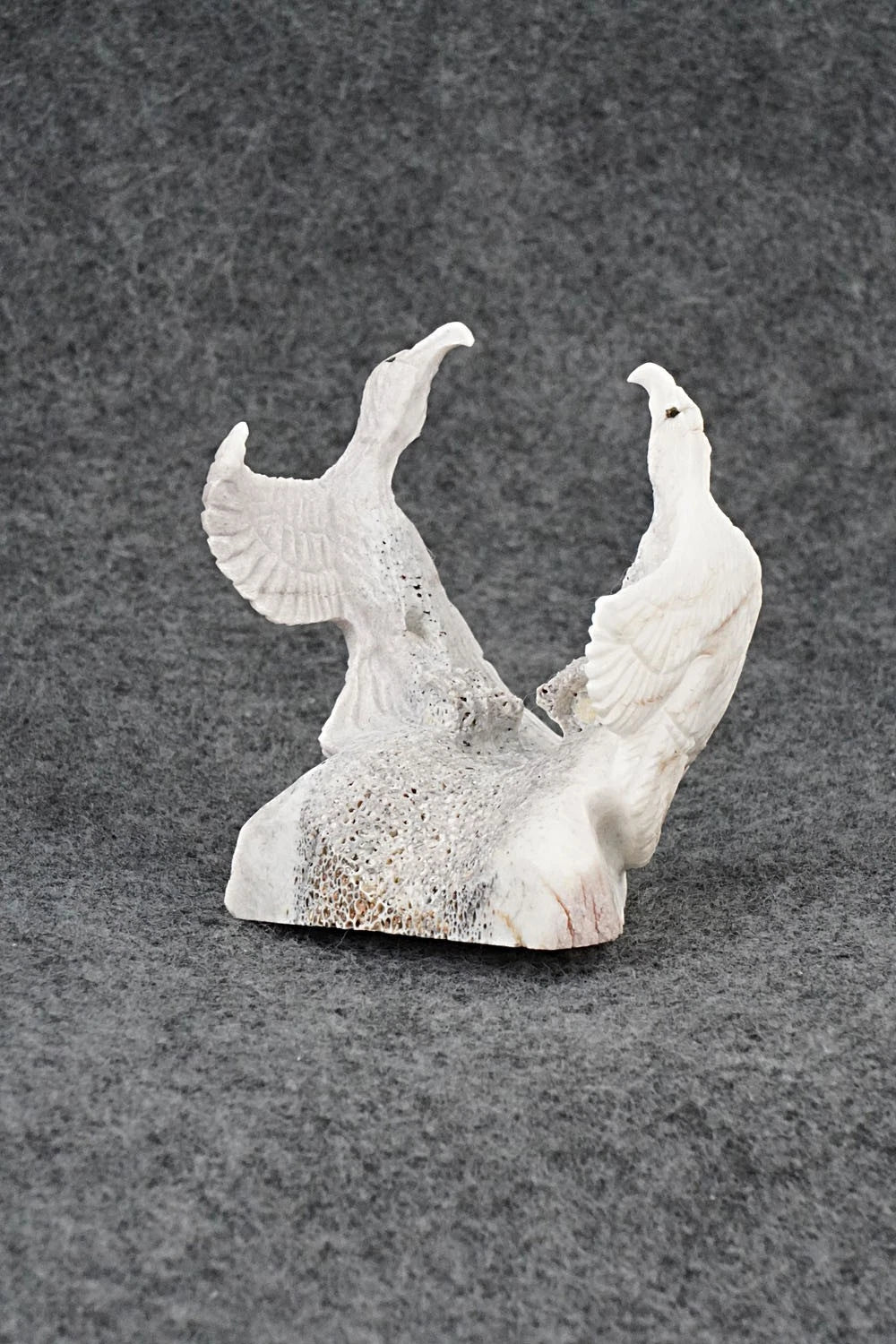 Eagles Zuni Fetish Carving - Chris Peina
