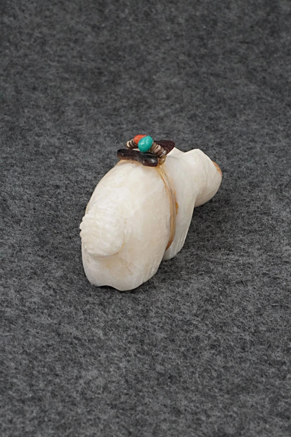 Bear Zuni Fetish Carving - Peter Gasper