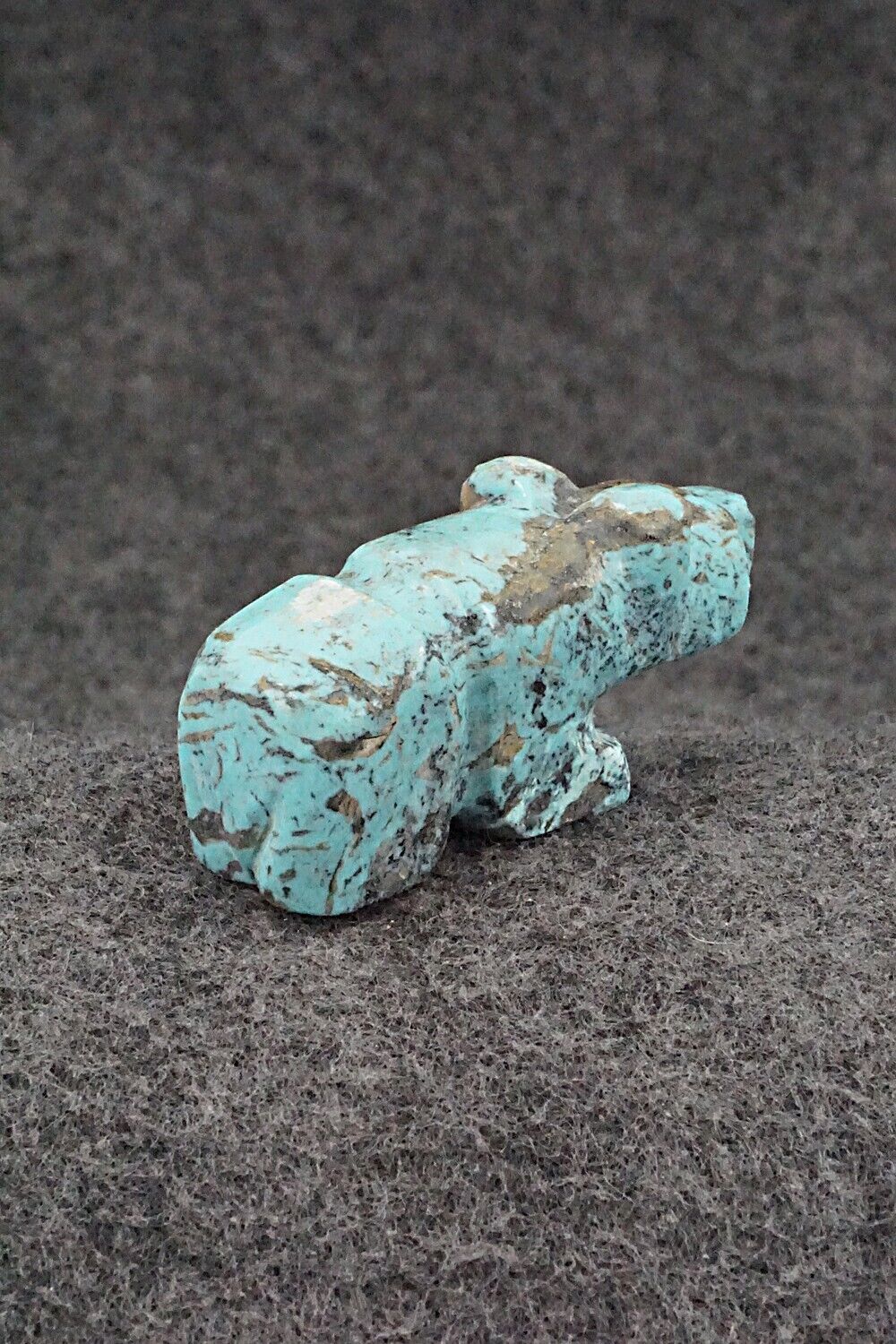 Bear Zuni Fetish Carving - Reynold Lunasee