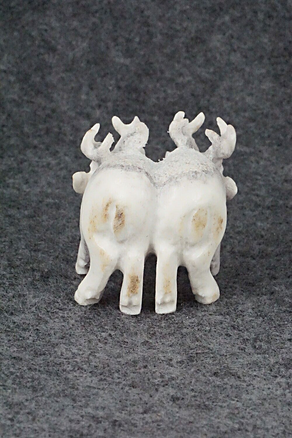 Deer Zuni Fetish Carving - Maxx Laate