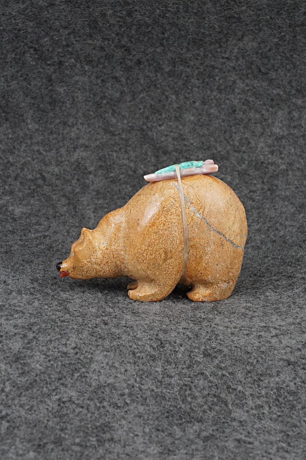 Bear Zuni Fetish Carving - Freddie Leekya
