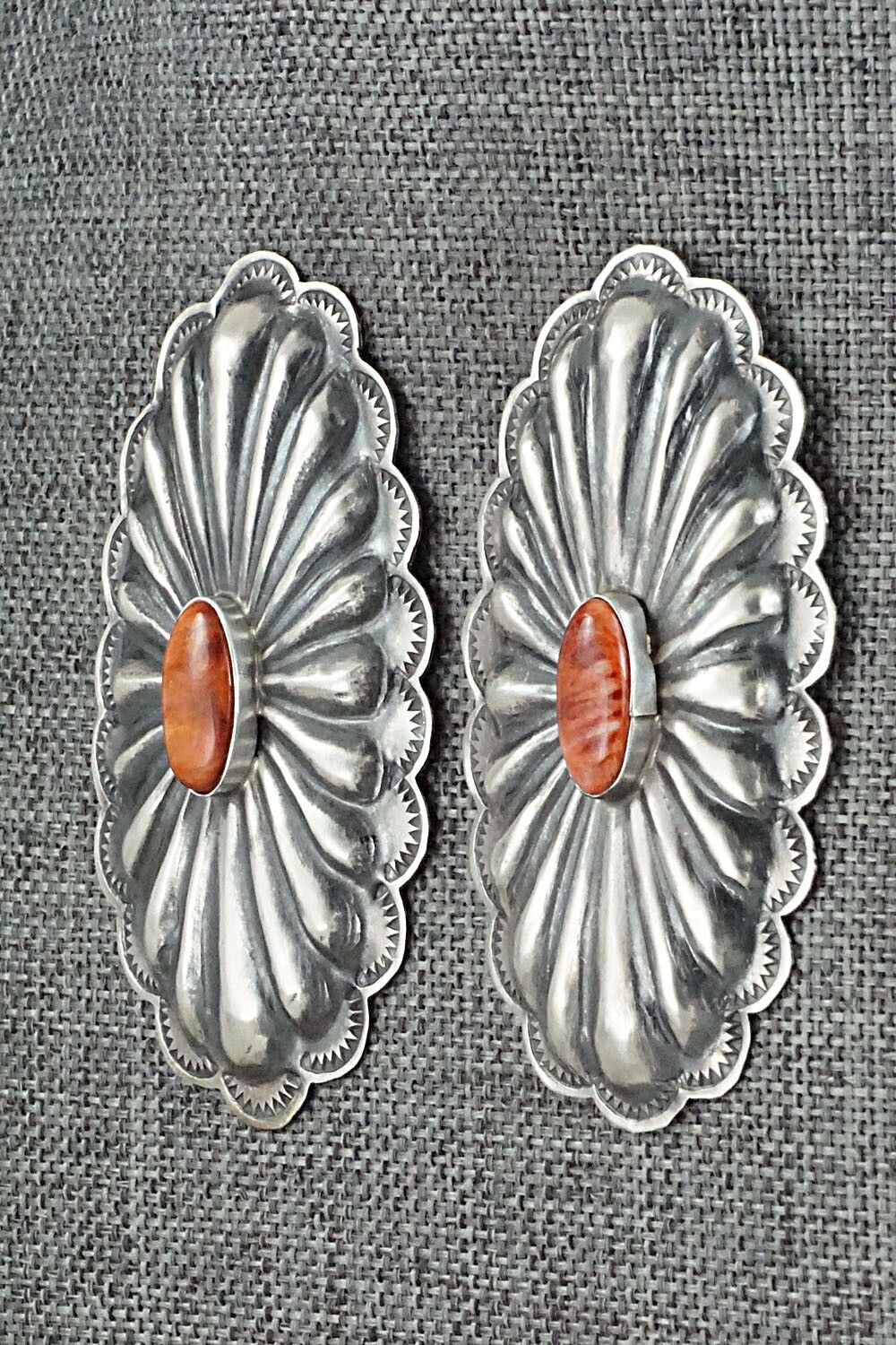 Spiny Oyster and Sterling Silver Earrings - Rita Lee