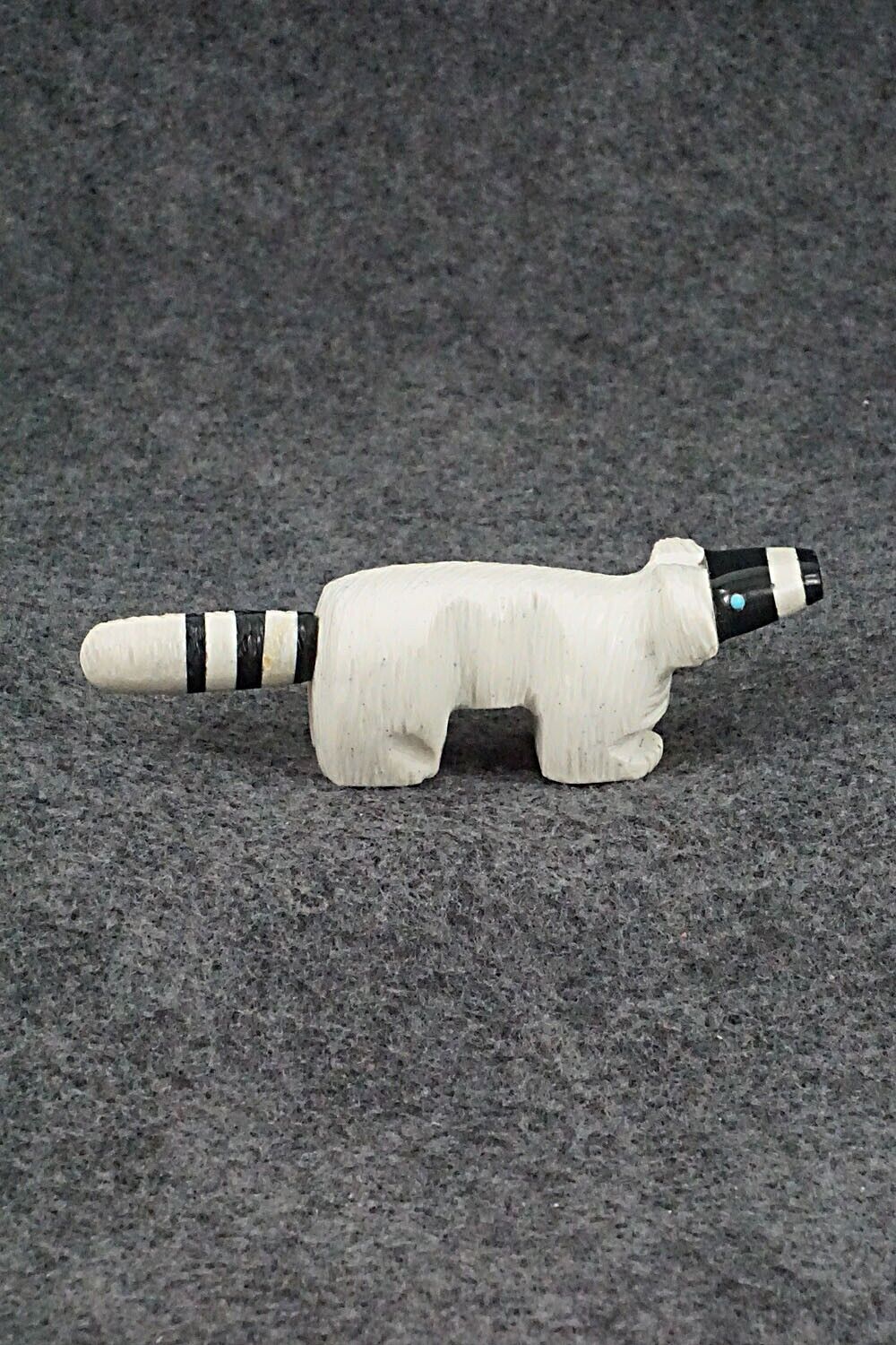 Raccoon Zuni Fetish Carving - Susette Lementino