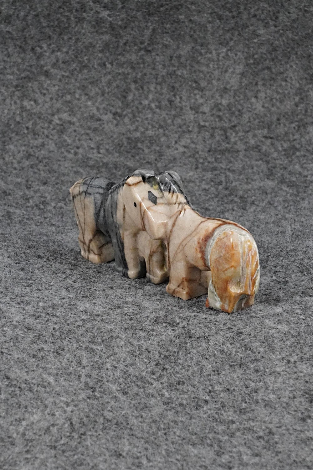 Horse Zuni Fetish Carving - Carol Martin