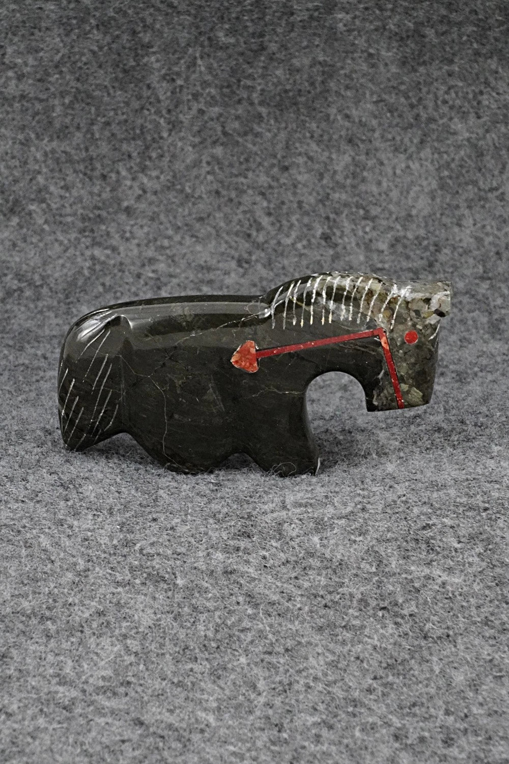 Horse Zuni Fetish Carving - Kenric Laiwakete