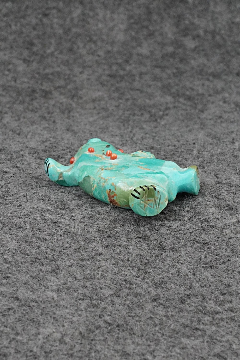 Bear Zuni Fetish Carving - Claudia Peina