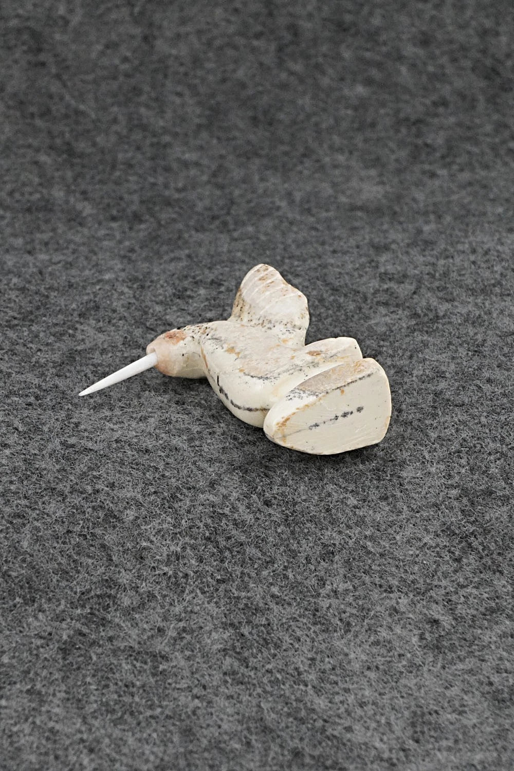 Hummingbird Zuni Fetish Carving - Justin Red Elk