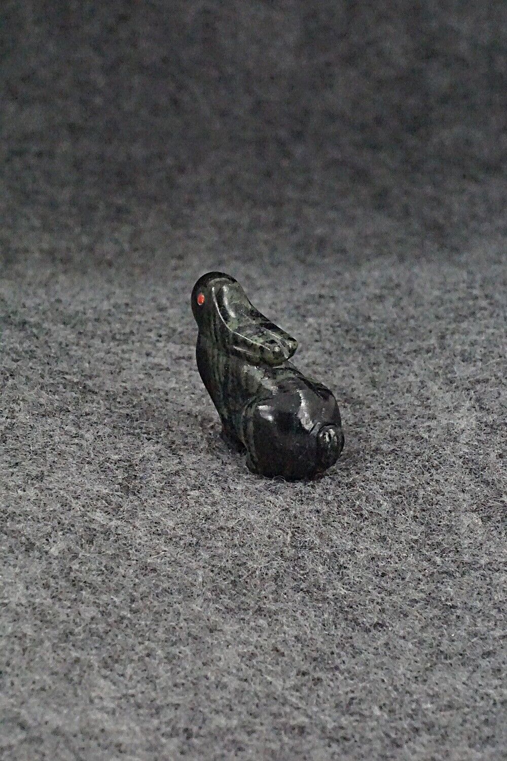 Rabbit Zuni Fetish Carving - Brian Yunie