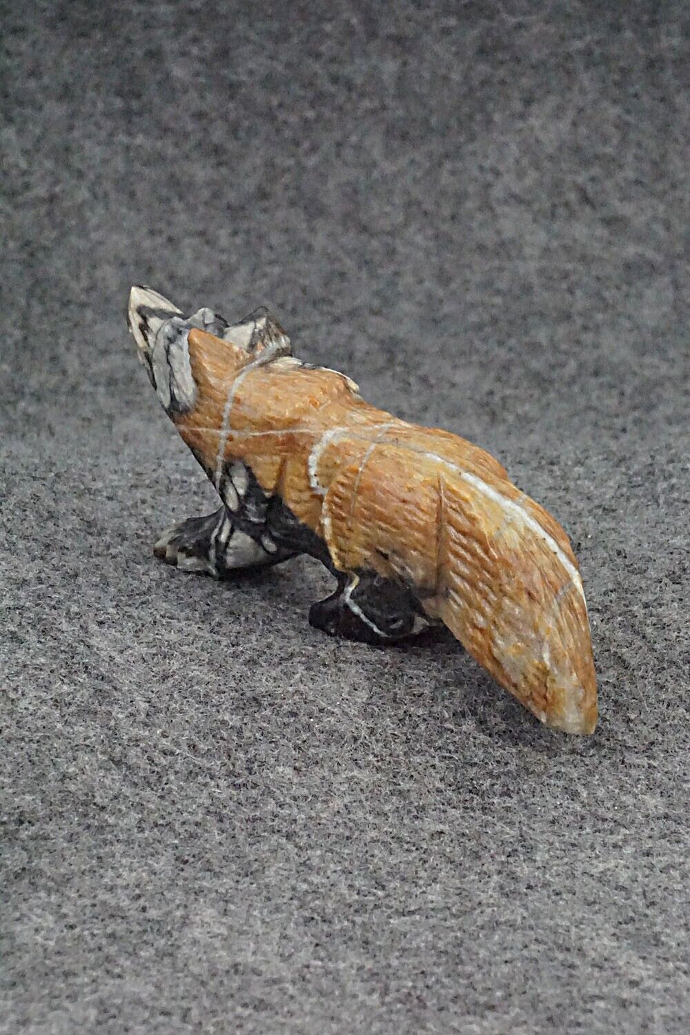 Wolf Zuni Fetish Carving - Tony Mackel