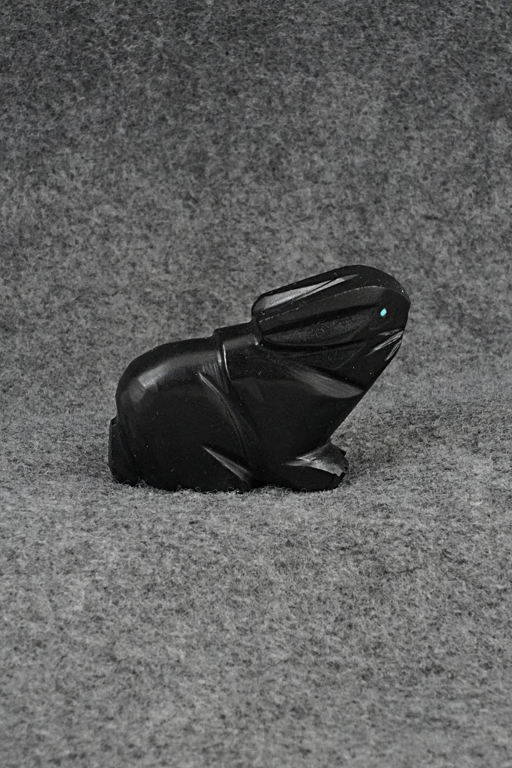 Rabbit Zuni Fetish Carving - Tony Mackel