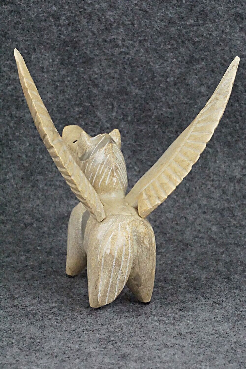 Pegasus Horse Zuni Fetish Carving - Enrike Leekya