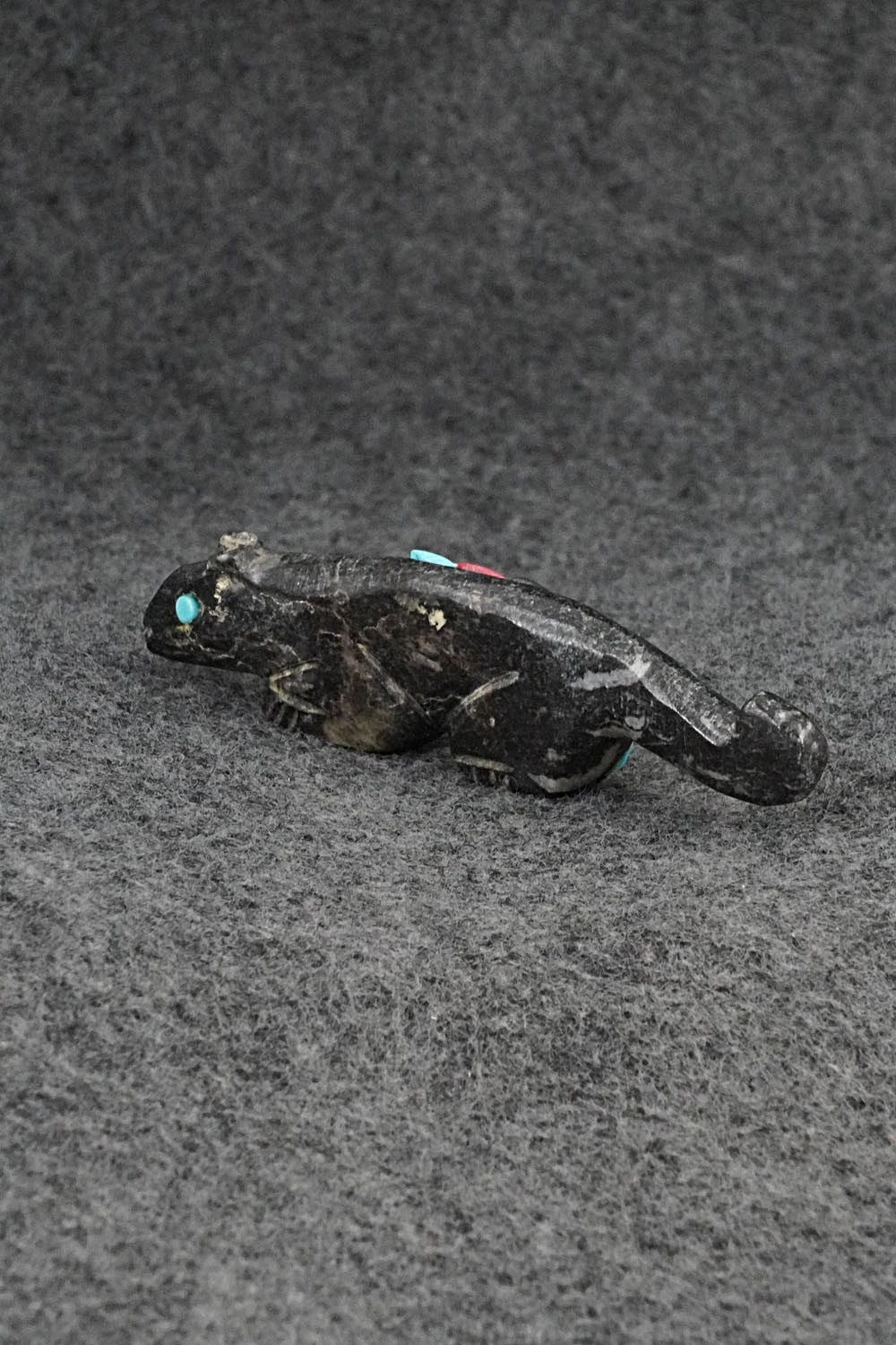 Mountain Lion Zuni Fetish Carving - Danette Laate