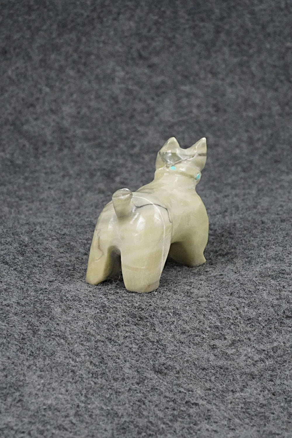 Dog Zuni Fetish Carving - Freddie Leekya