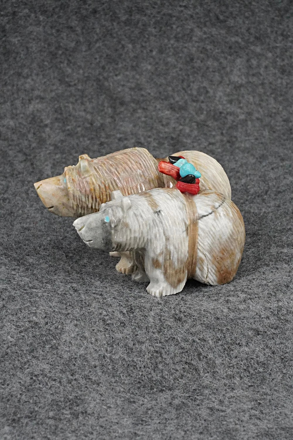 Bear Zuni Fetish Carving - Farlan & Paulette Quam