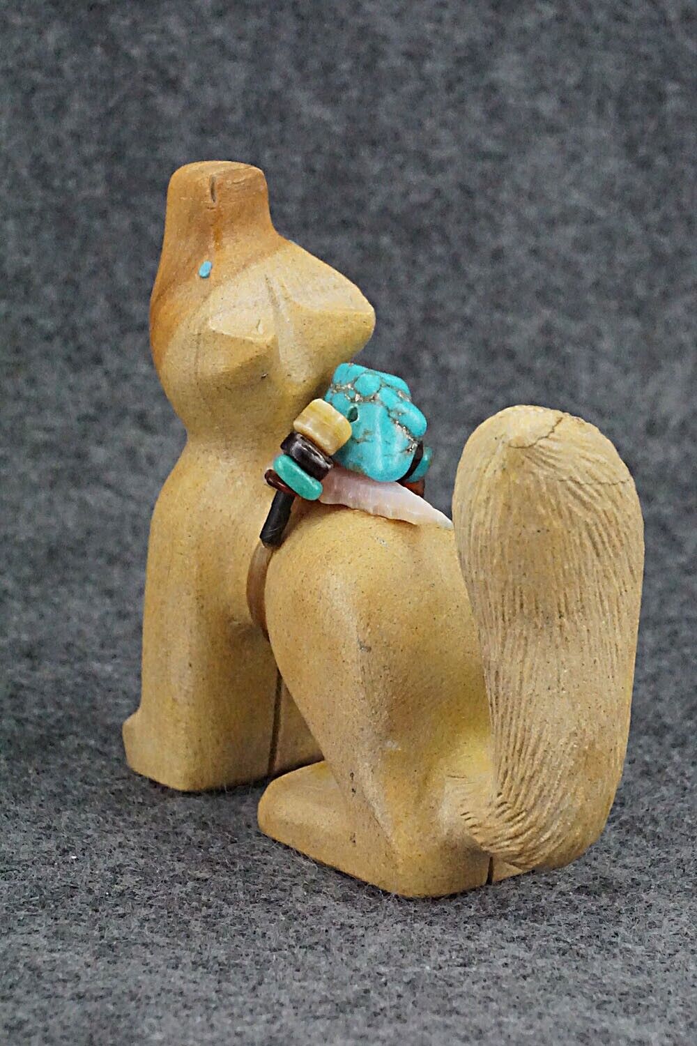 Wolf Zuni Fetish Carving - Douglas Martza