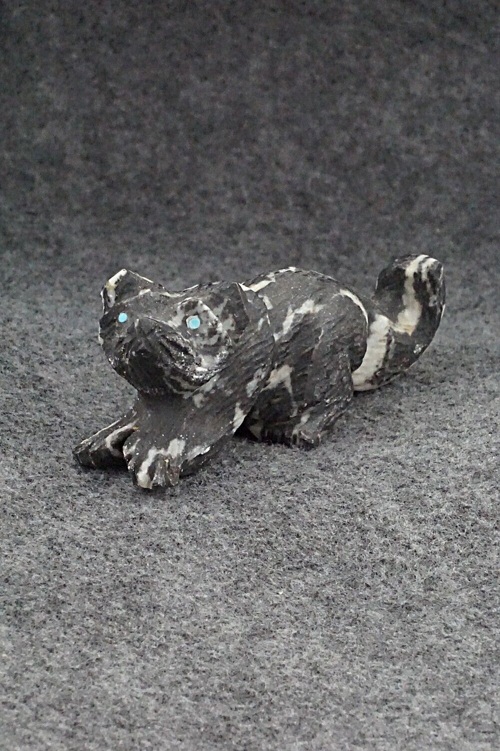 Wolf Zuni Fetish Carving - Tony Mackel