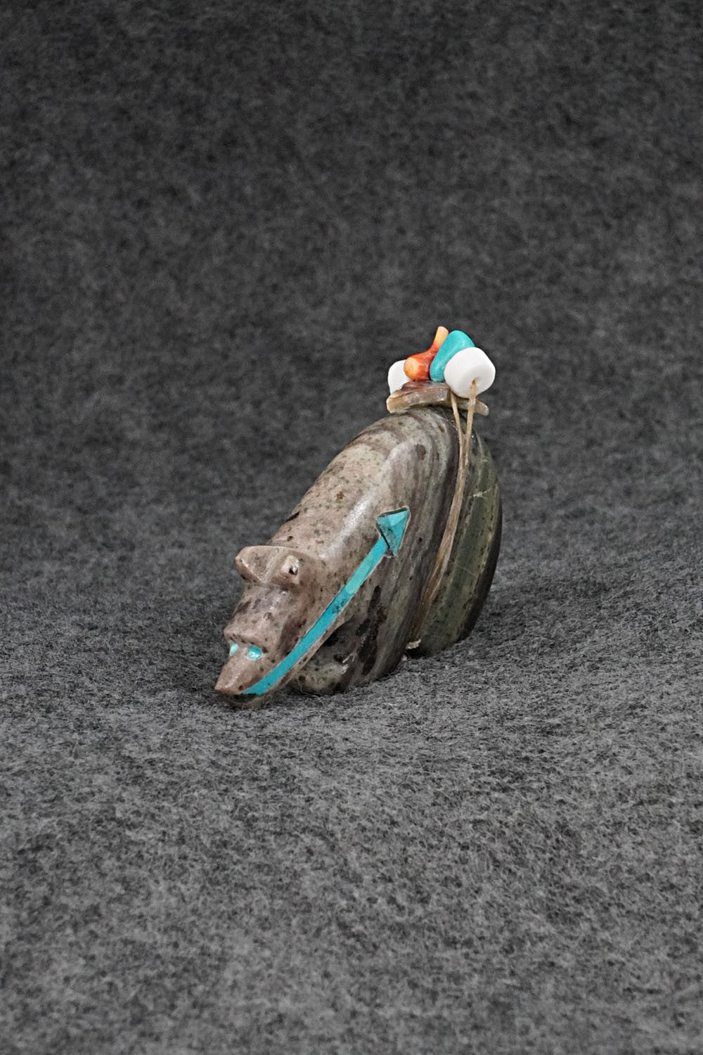 Bear Zuni Fetish Carving - Donavon Laiwakete