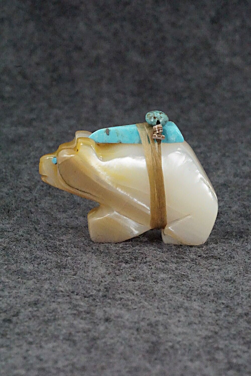 Bear Zuni Fetish Carving - Danny Lonjose