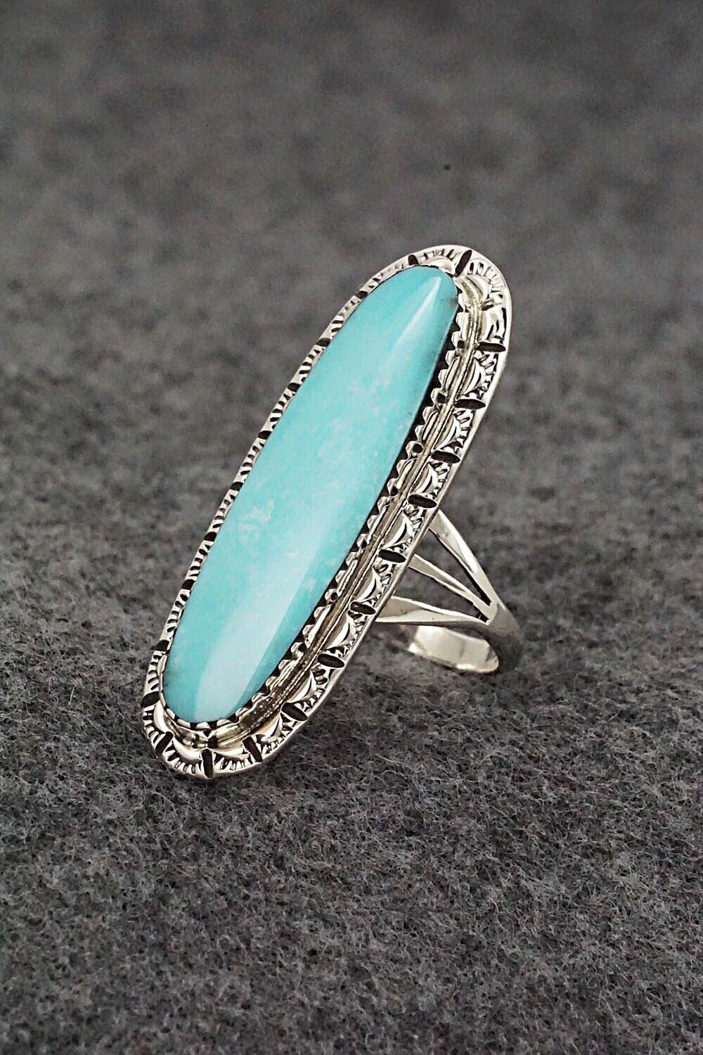 Turquoise & Sterling Silver Ring - Mike Smith - Size 8