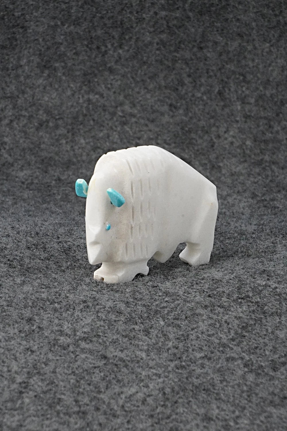 Buffalo Zuni Fetish Carving - Todd Etsate