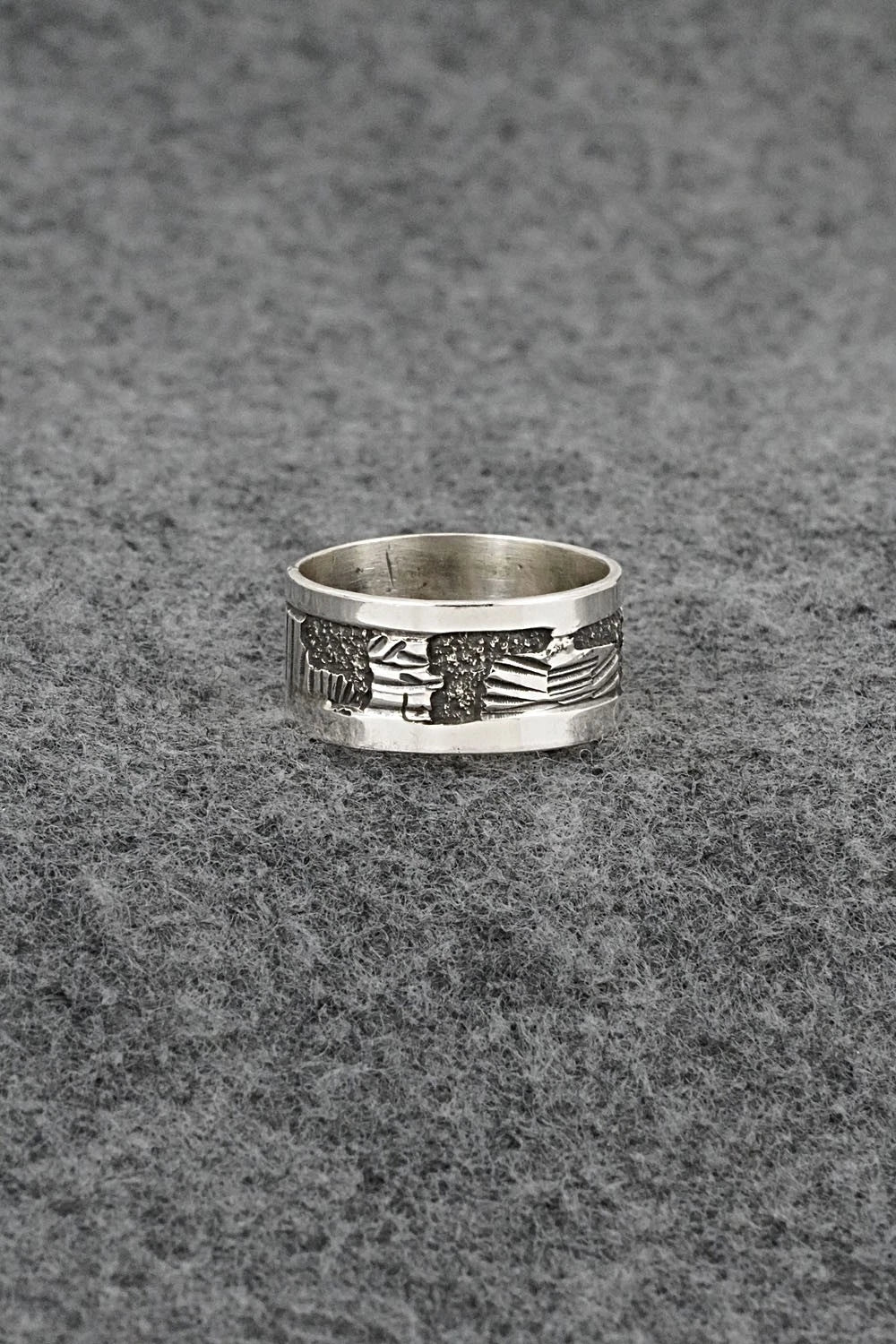 Sterling Silver Ring - Elaine Becenti - Size 9