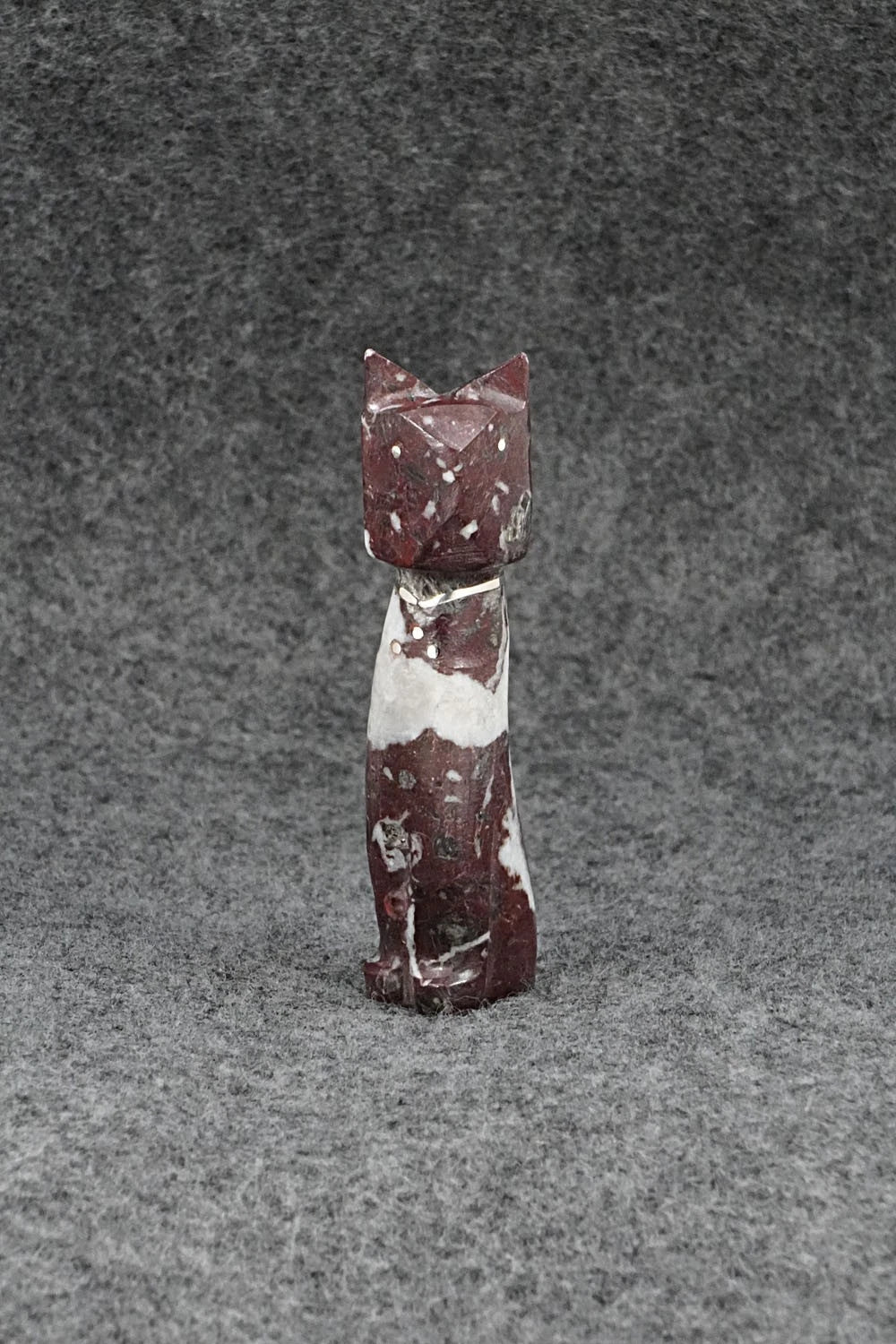 Cat Zuni Fetish Carving - Kenny Chavez