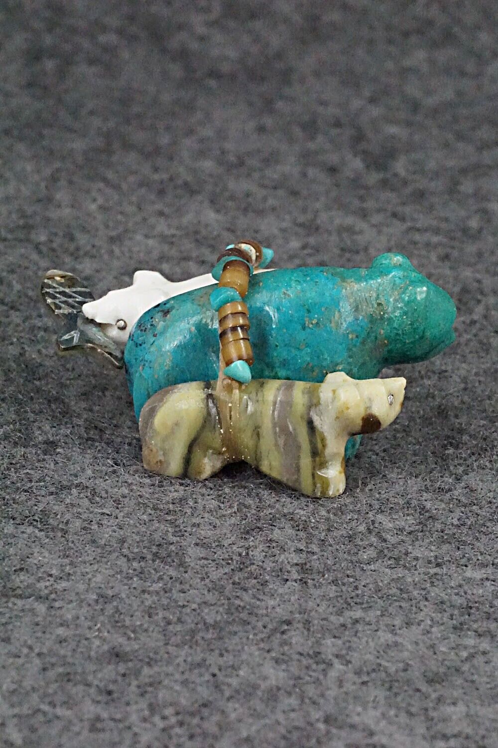 Bears with Fish Zuni Fetish Carving - Daisy Rose Leonard