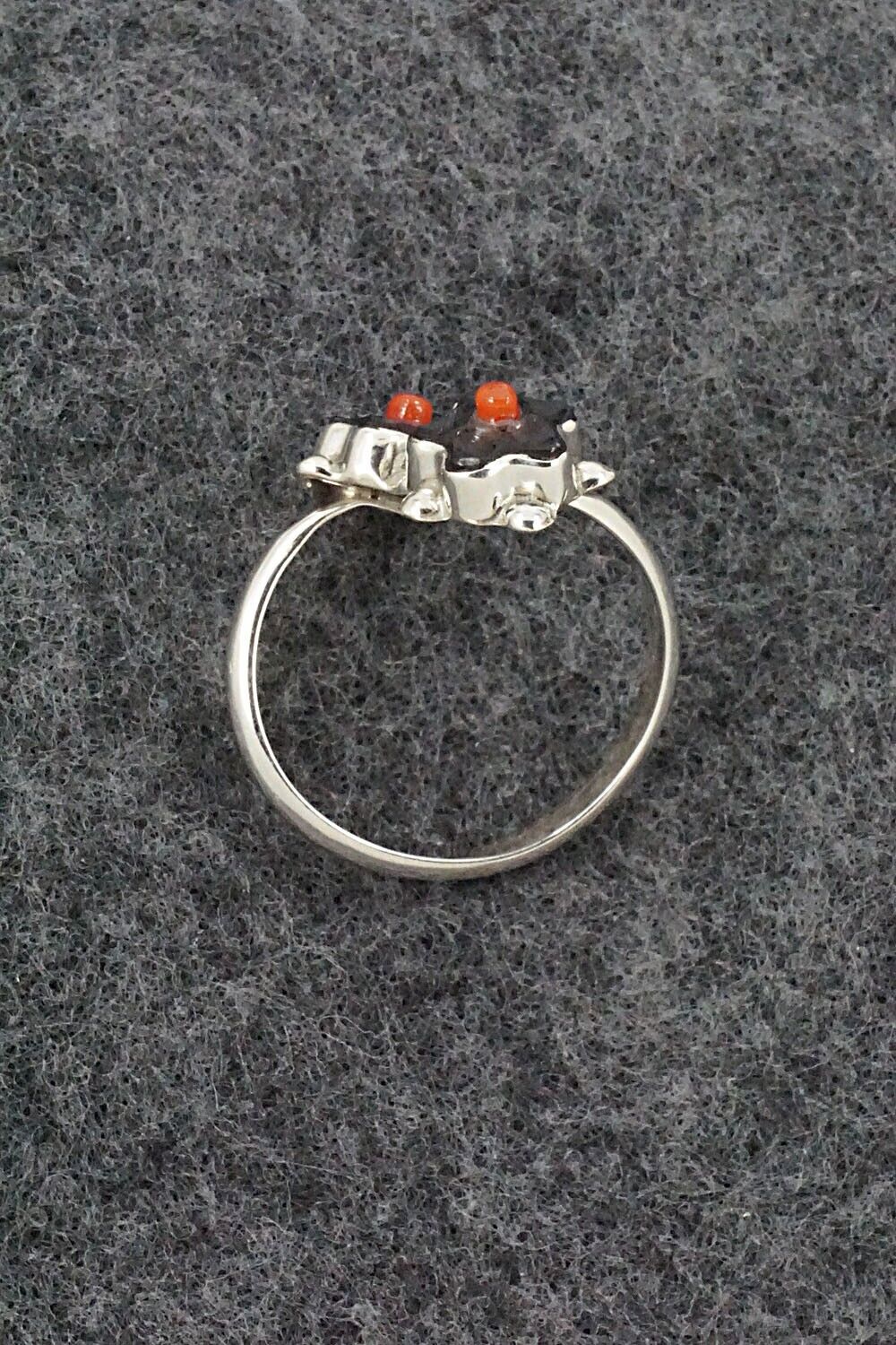 Coral, Onyx & Sterling Silver Ring - Tamara Pinto - Size 5