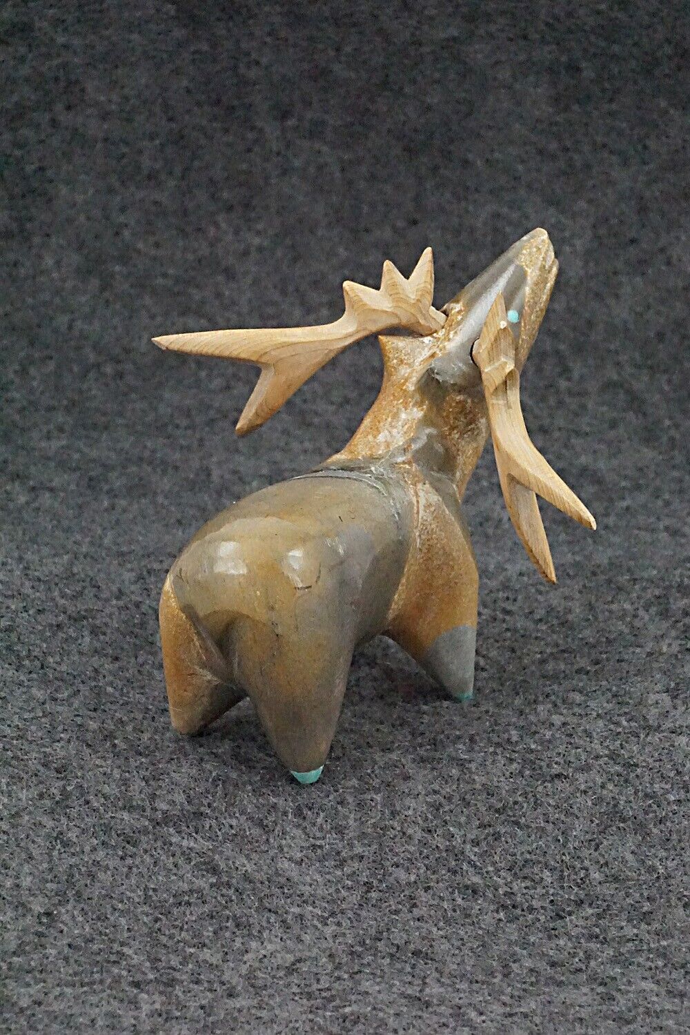 Elk Zuni Fetish Carving - Enrike Leekya