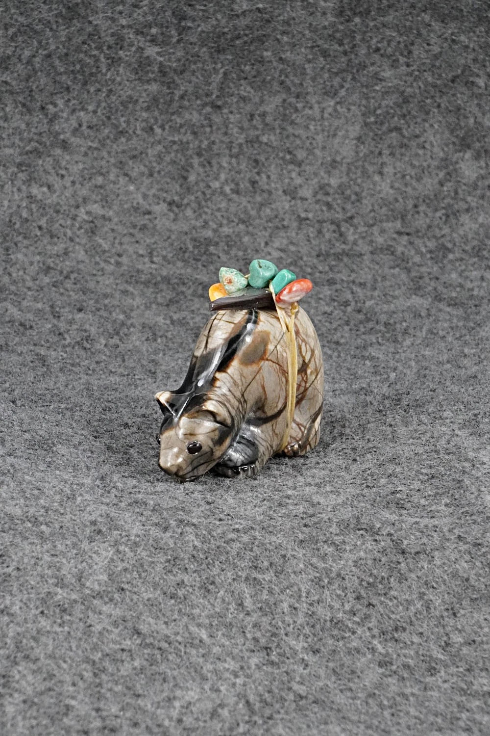 Bear Zuni Fetish Carving - Randy Lucio