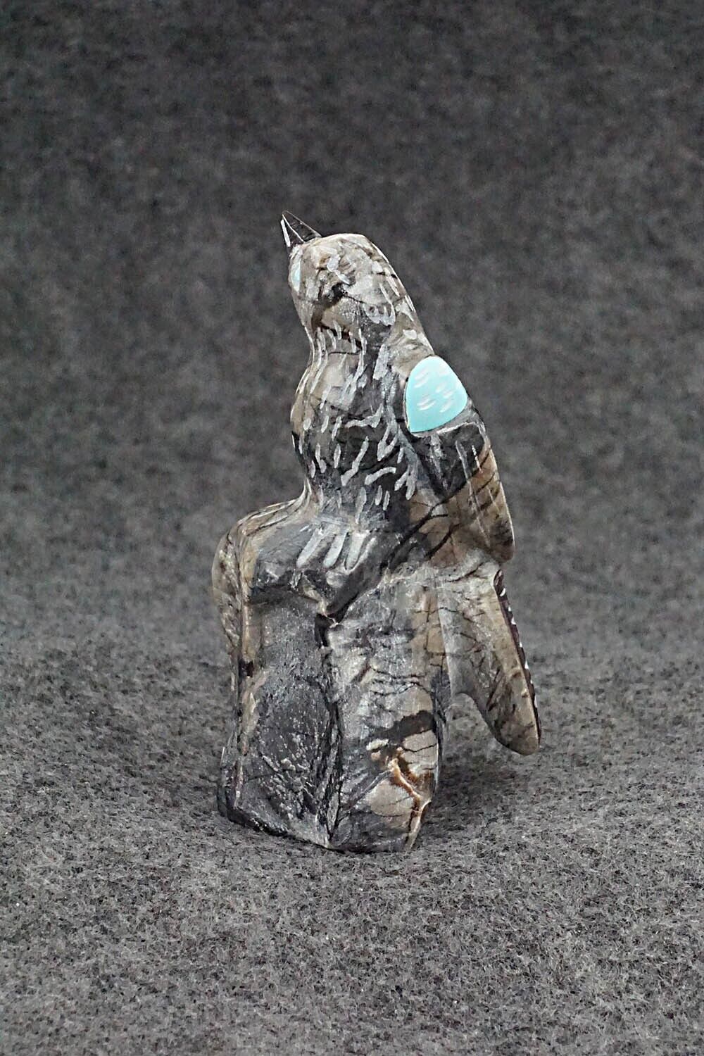 Bird Zuni Fetish Carving - Freddie Leekya
