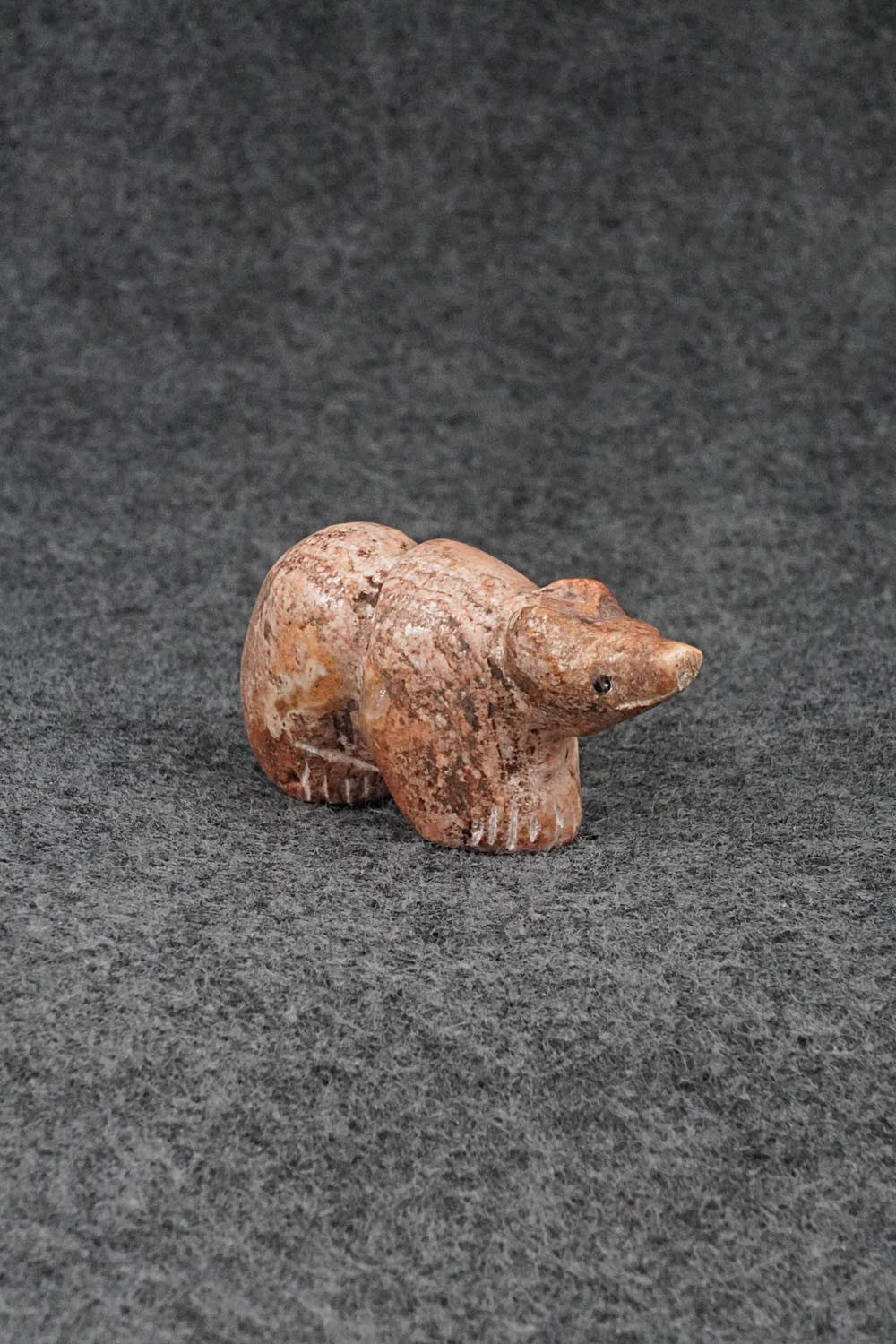 Bear Zuni Fetish Carving - Justin Red Elk