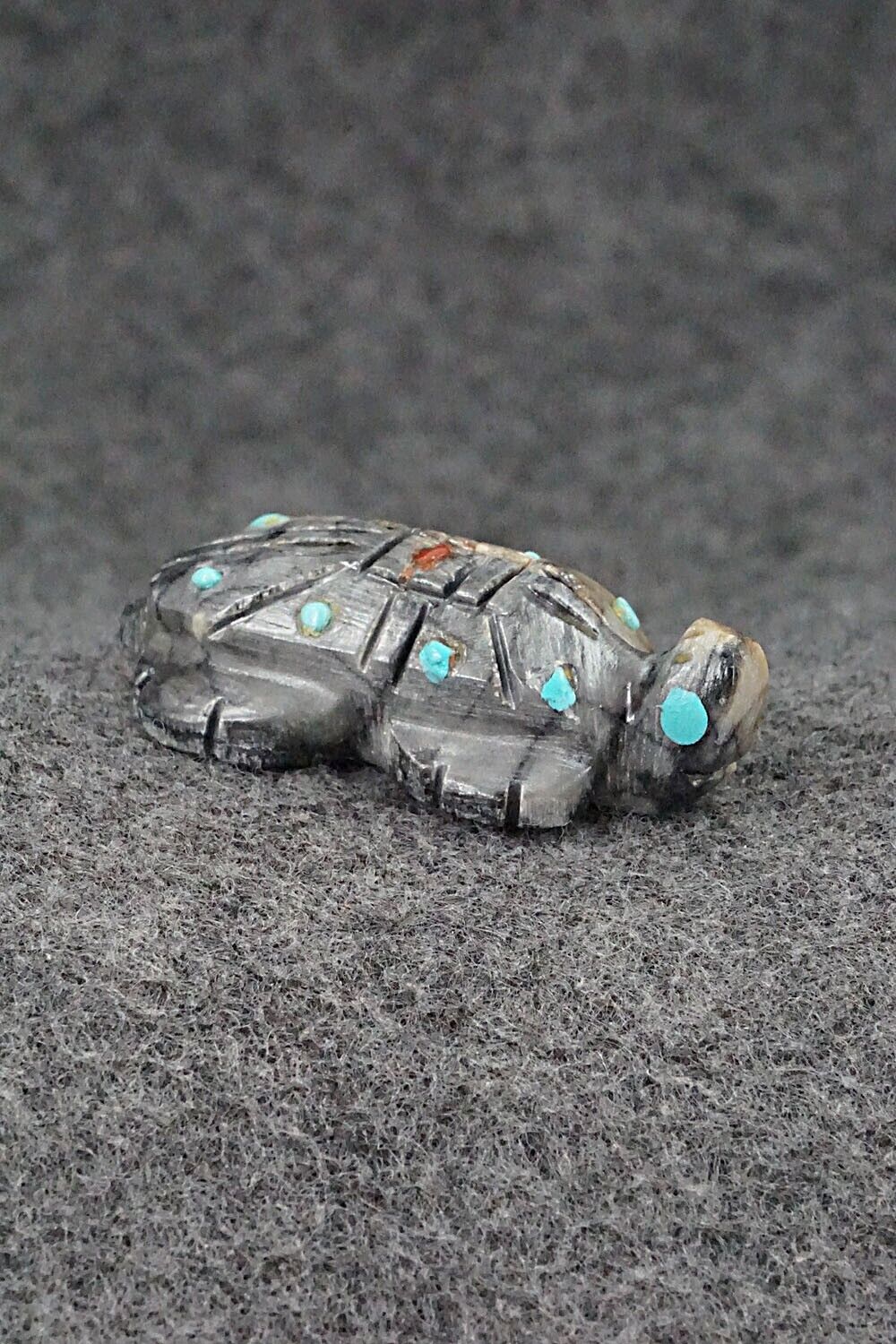 Turtle Zuni Fetish Carving - Carl Etsate