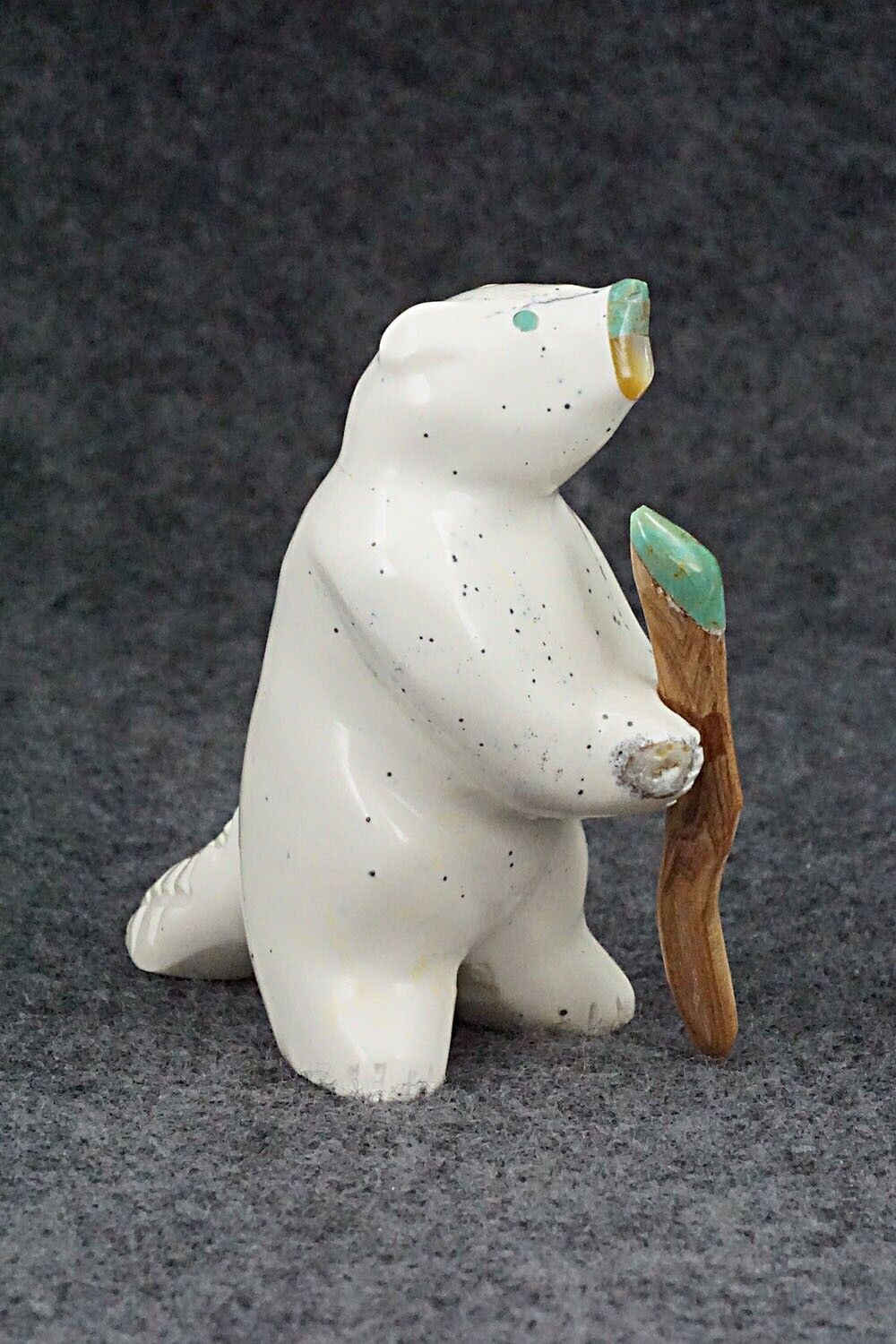 Beaver with Stick Zuni Fetish Carving - Enrike Leekya