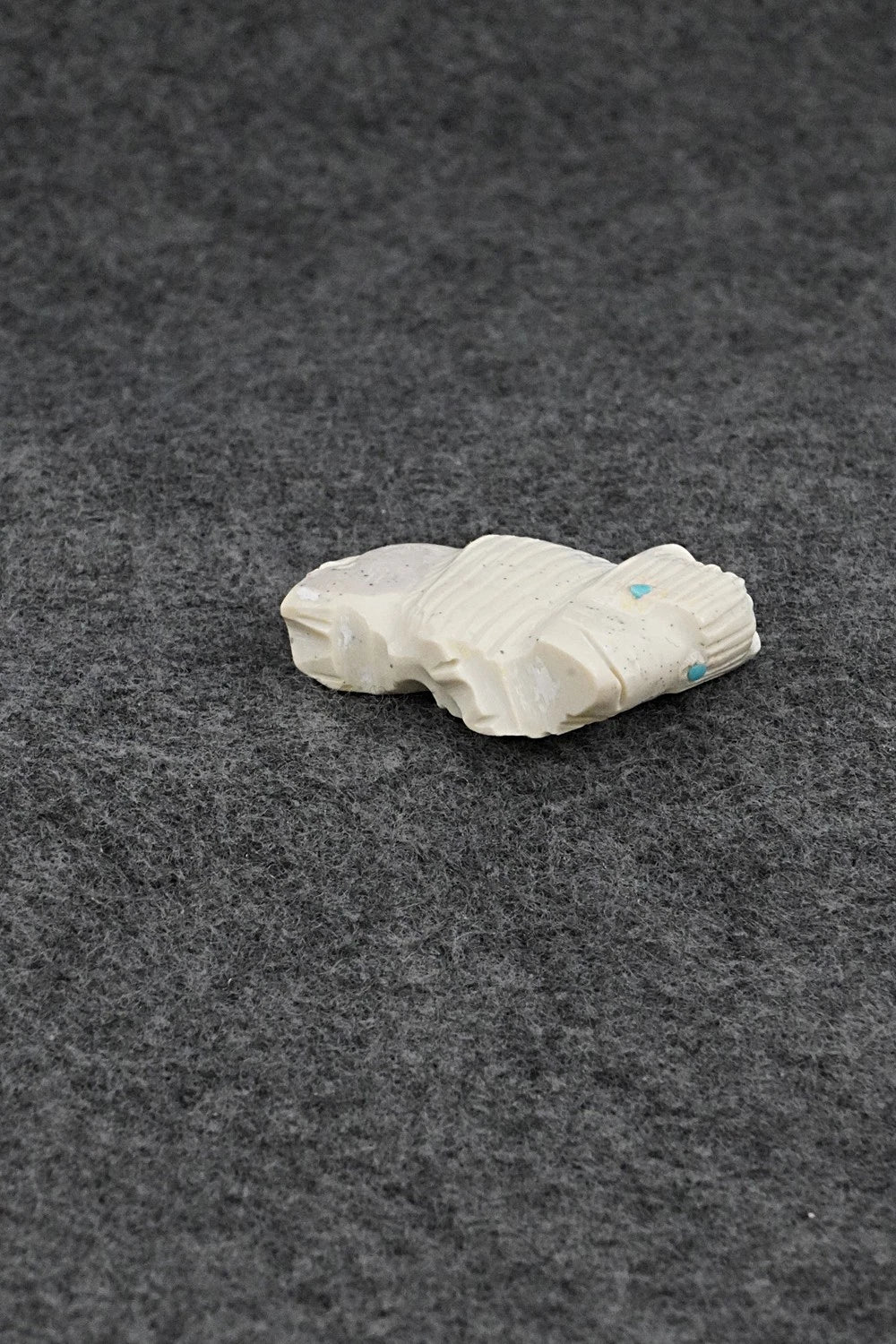 Buffalo Zuni Fetish Carving - Gilbert Lonjose