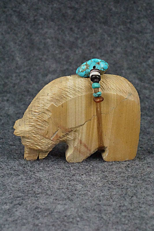 Bear Zuni Fetish Carving - Douglas Martza