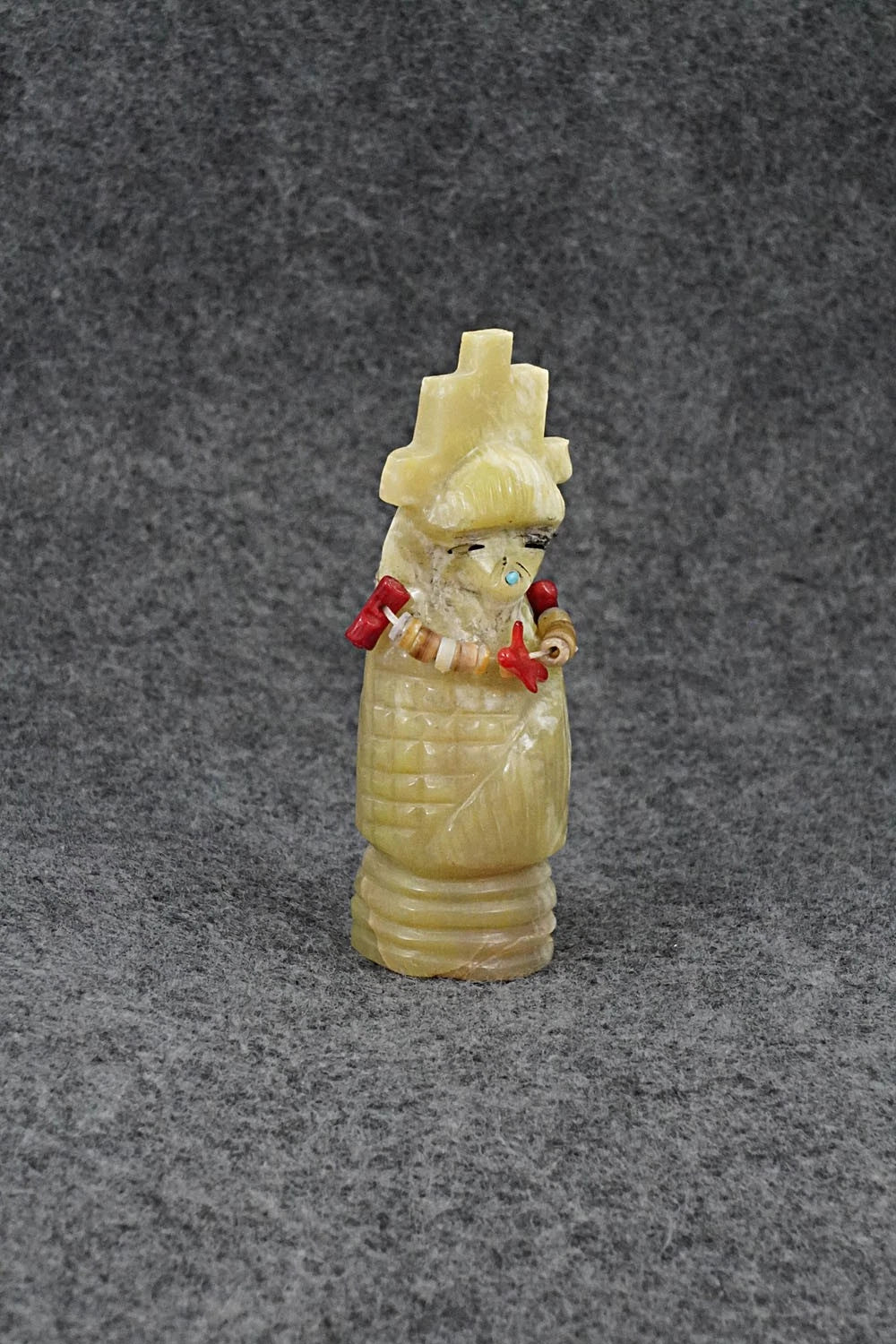 Corn Maiden Zuni Fetish Carving - Farlan & Paulette Quam