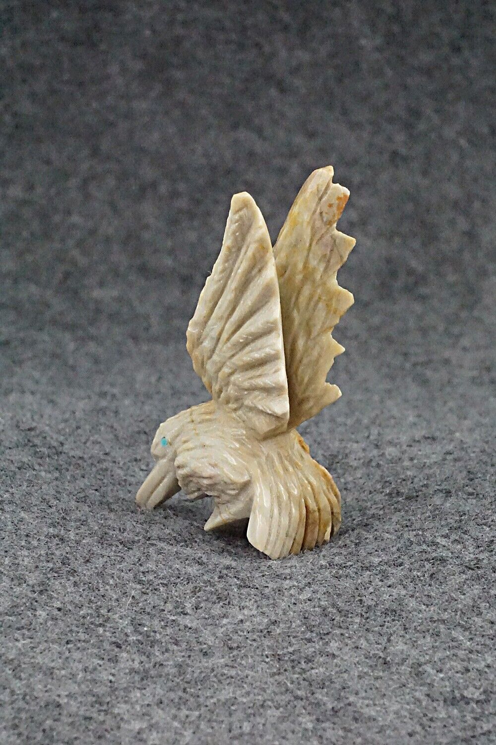 Hummingbird Zuni Fetish Carving - Tony Mackel