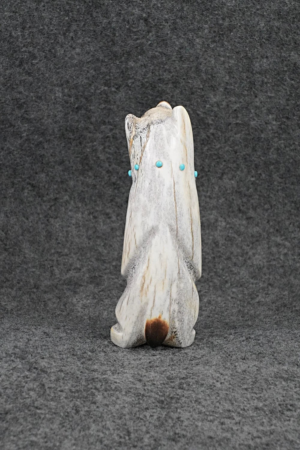 Bear Zuni Fetish Carving - Claudia Peina