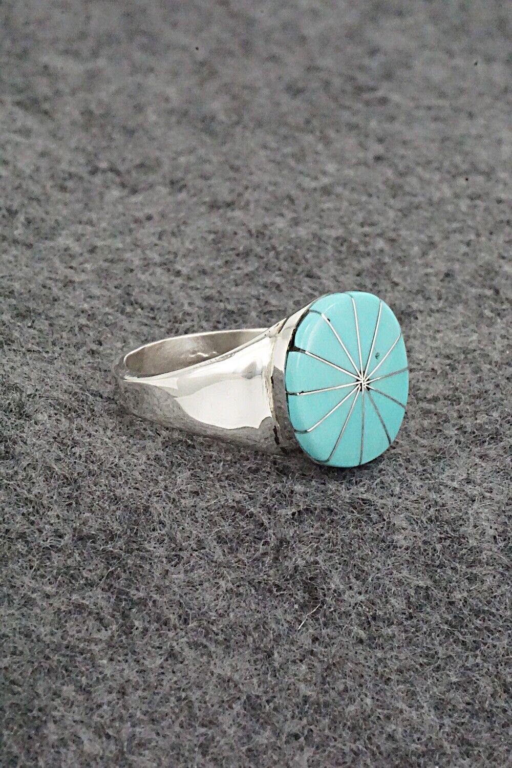 Vintage hotsell Sterling Silver Turquoise Inlay ring size 9.5