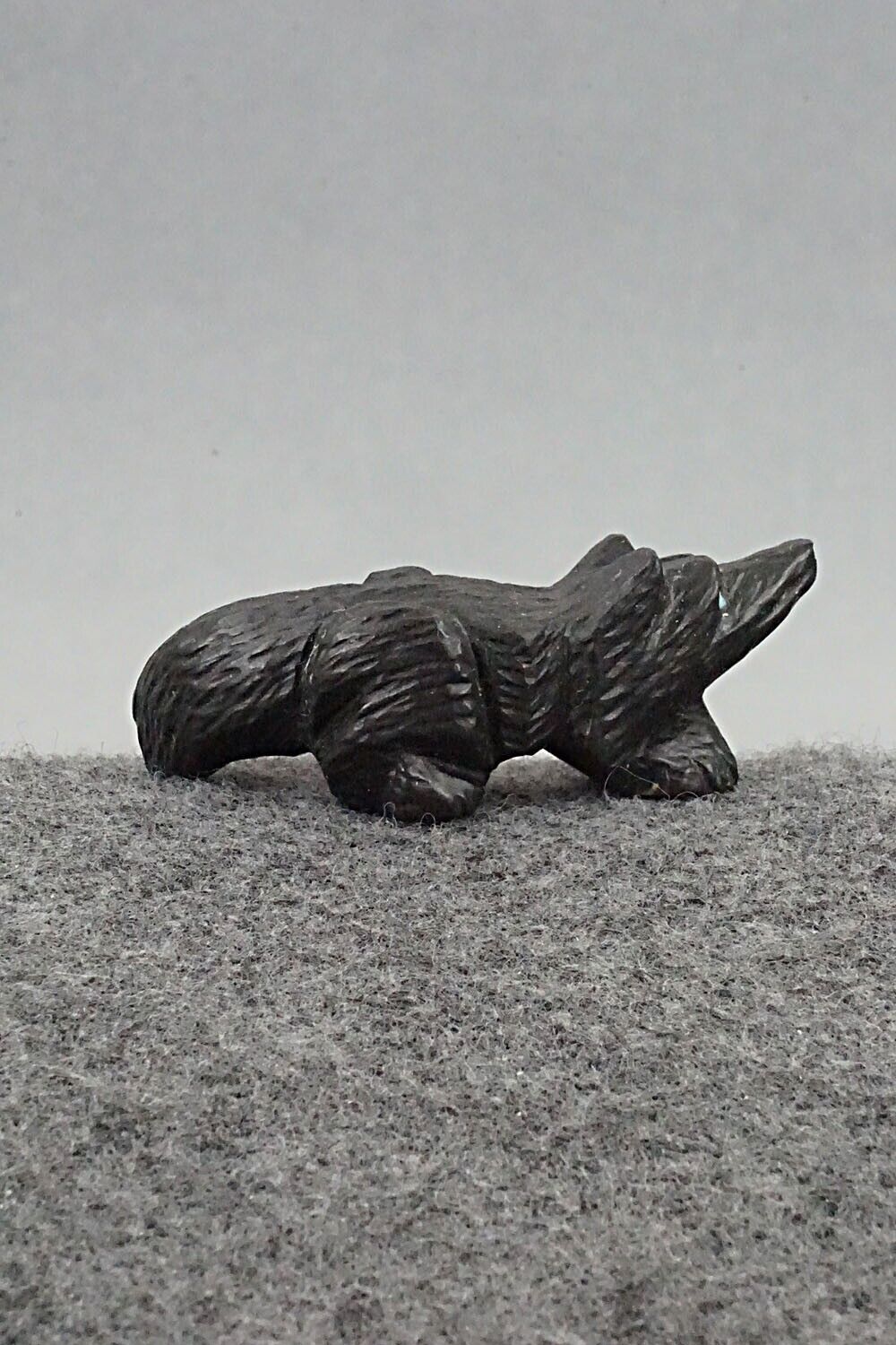 Wolf Zuni Fetish Carving - Tony Mackel