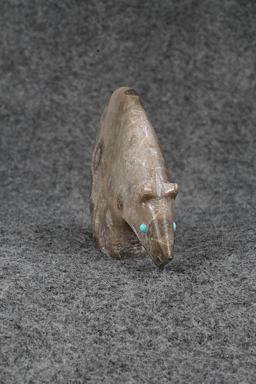 Bear Zuni Fetish Carving - Ronnie Lunasee