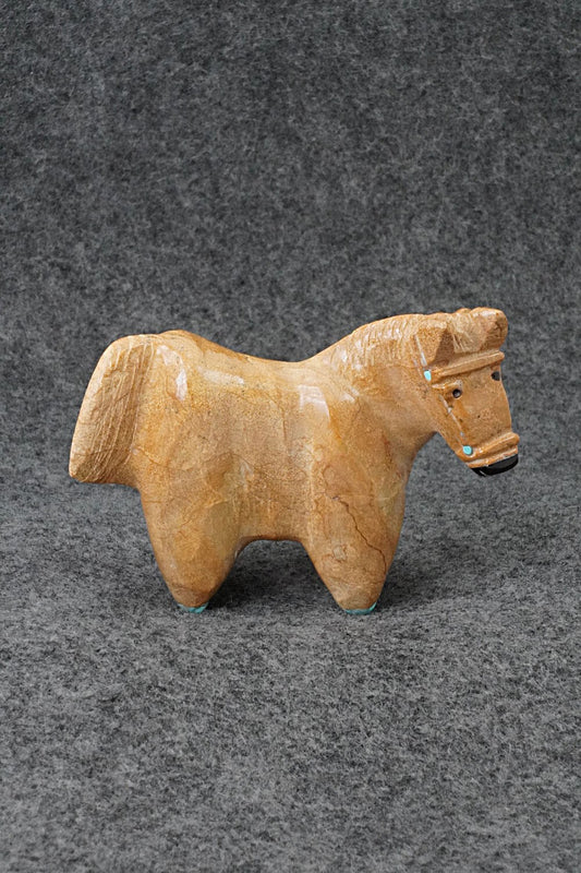Horse Zuni Fetish Carving - Freddie Leekya