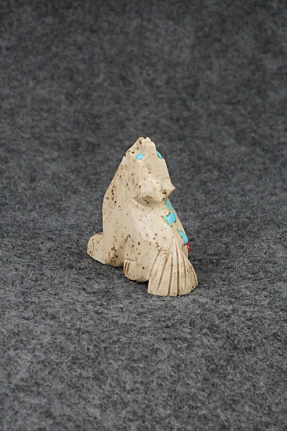 Wolf Zuni Fetish Carving - Dannette Laate