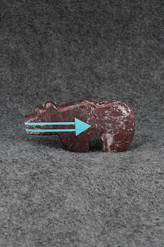 Bear Zuni Fetish Carving - Bernard Laiwakete