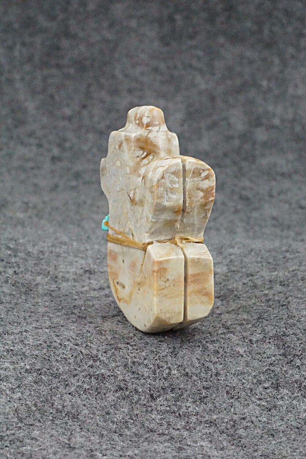 Bear Zuni Fetish Carving - Danny Lonjose